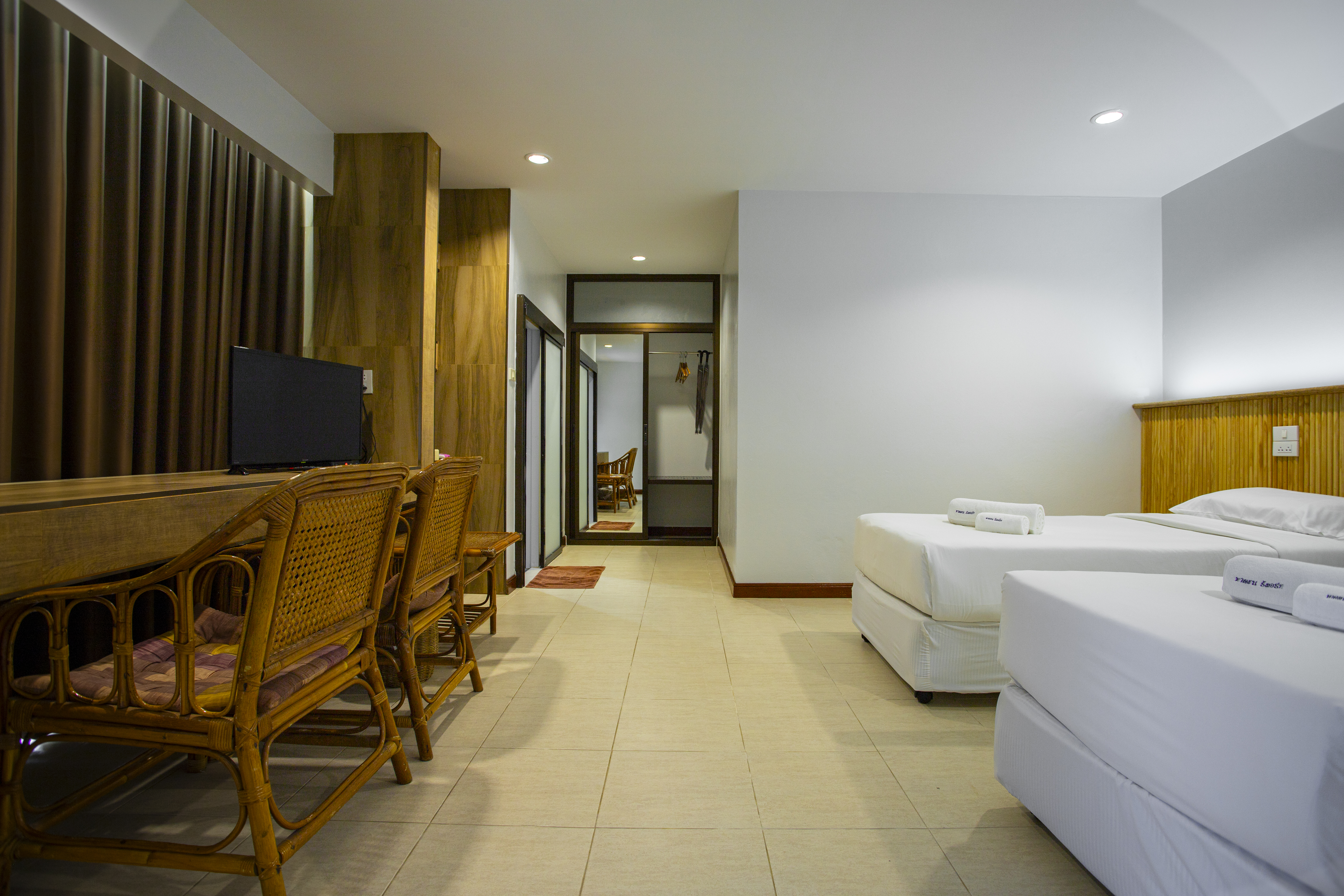 Deluxe Room 4 ท่าน ภายในห้อง 2 เตียง